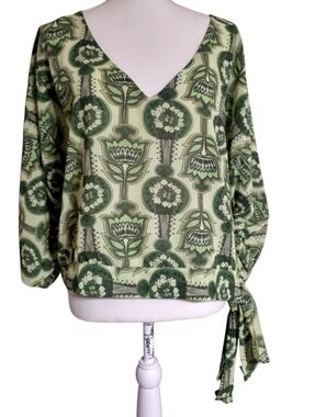New York & Company Green Floral Blouse